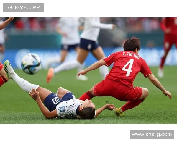 足球球星搞笑瞬间大集合笑翻全场看看谁最会自黑